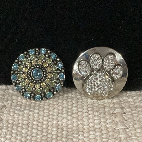 Magnolia and Vine large (30mm) snap pendant with 2 snaps - Picture 4 of 14